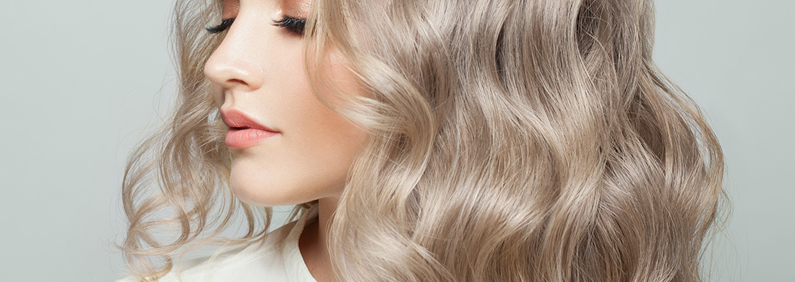 Model with blonde hair (cool, clean blonde) 